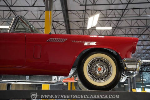 1957 Ford Thunderbird