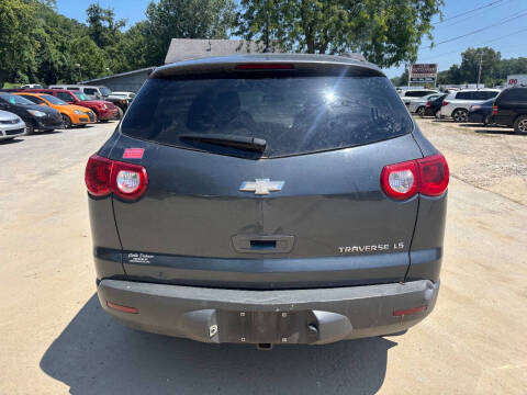 2011 Chevrolet Traverse LS