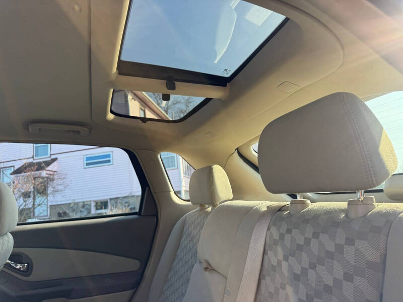 2005 Chevrolet Malibu Maxx LS