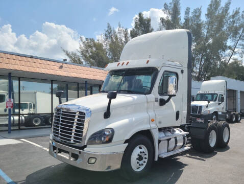 2016 Freightliner Cascadia for sale at TRUCK FLEET SOLUTIONS LLC in Fort Lauderdale FL