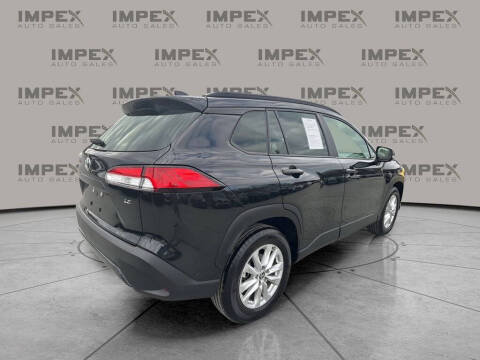 2025 Toyota Corolla Cross LE