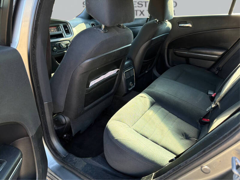 2011 Dodge Charger SE