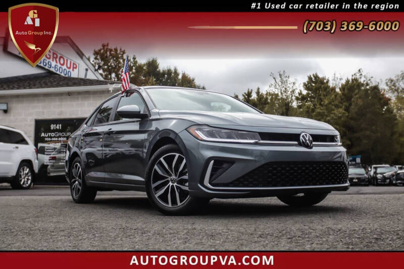 2025 Volkswagen Jetta SE's photo