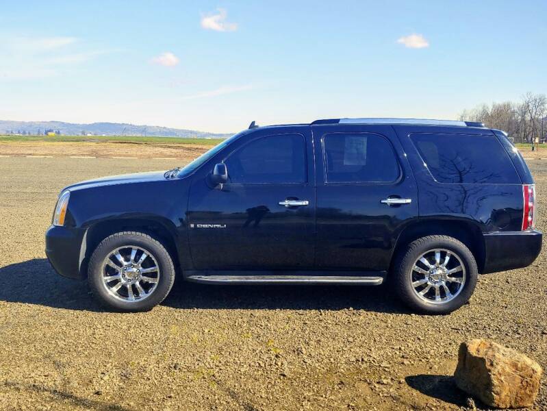 2008 GMC Yukon for sale at M AND S CAR SALES LLC in Independence OR