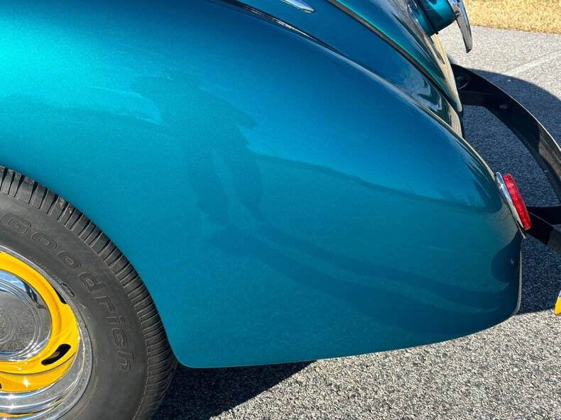 1939 Ford Deluxe