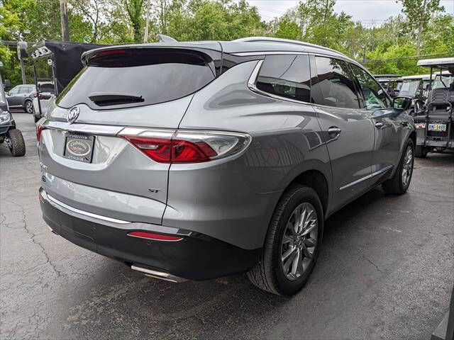 2023 Buick Enclave Essence