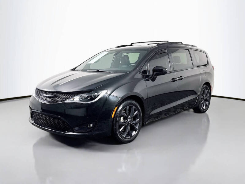 2020 Chrysler Pacifica Touring L