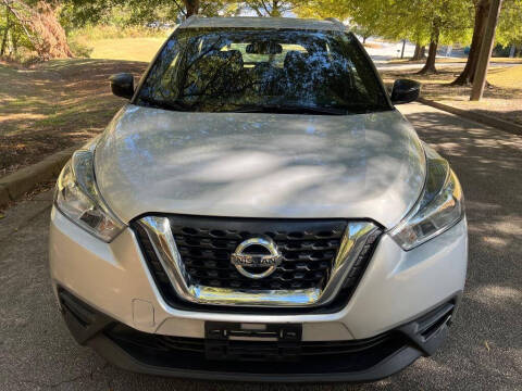 2019 Nissan Kicks S