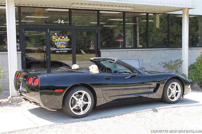 2002 Chevrolet Corvette 33