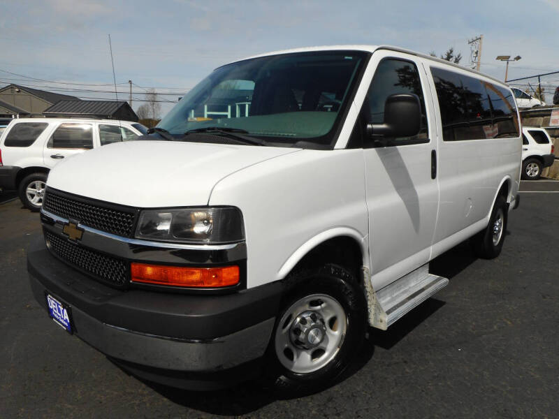 2017 Chevrolet Express LT 3500