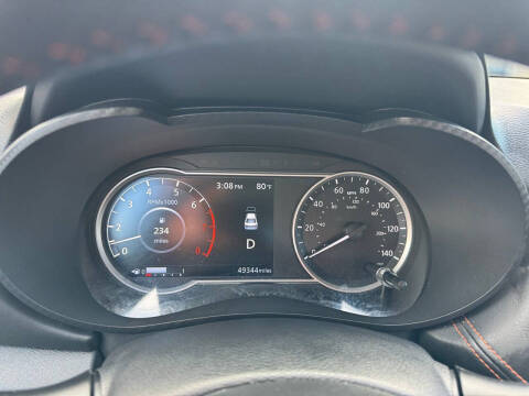 2022 Nissan Versa SR