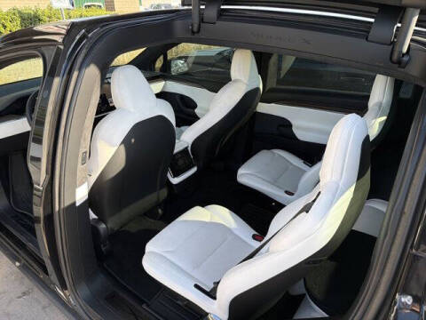 2023 Tesla Model X Standard Range