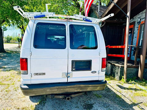 2005 Ford E-Series E-250