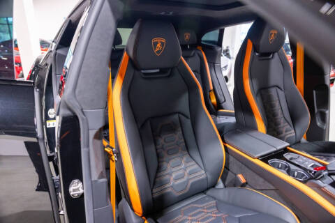 2025 Lamborghini Urus SE
