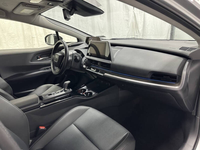 2025 Toyota Prius XLE