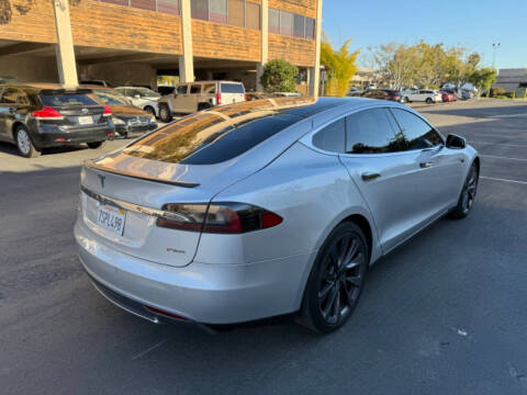 2013 Tesla Model S Performance