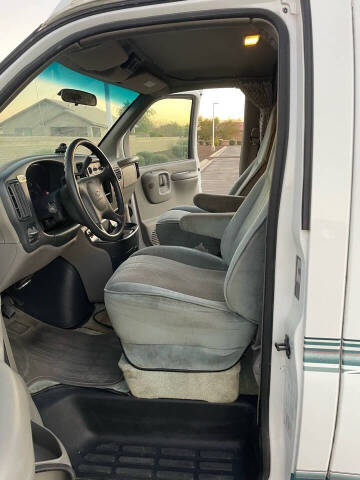 2000 Roadtrek 200 Versatile