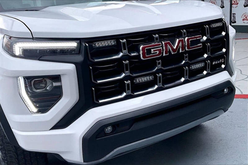 2024 GMC Canyon AT4