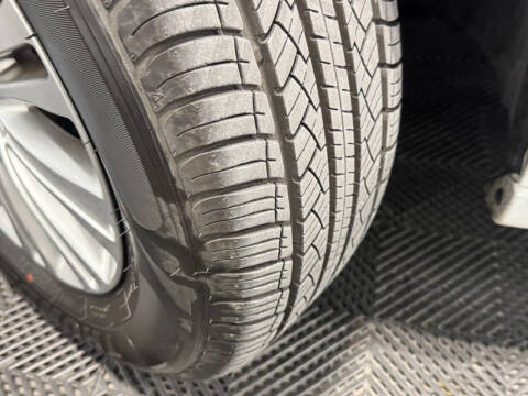 2015 Chrysler Town and Country Touring-L