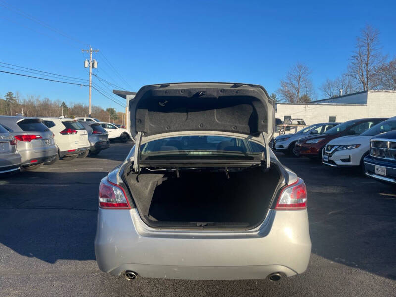 2013 Nissan Altima Sedan SV photo 7