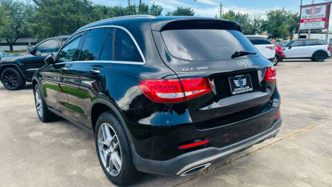 2017 Mercedes-Benz GLC GLC 300