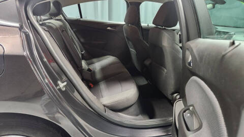 2017 Chevrolet Cruze LT Auto