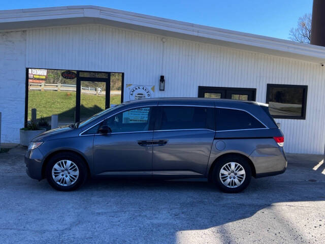 2016 Honda Odyssey for sale at AMAX AUTO in ATHENS, GA