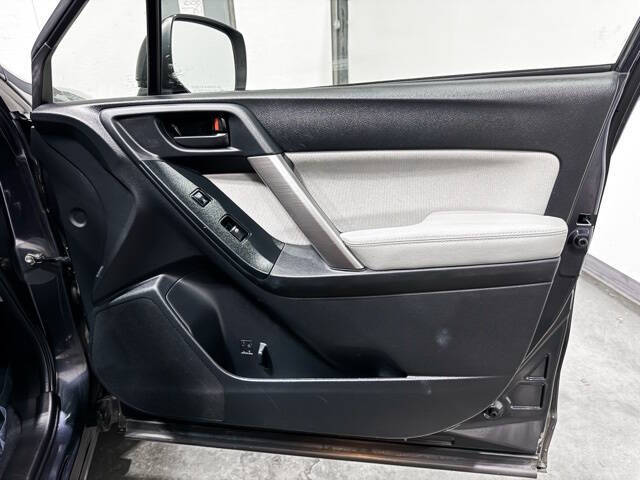 2016 Subaru Forester 2.5i