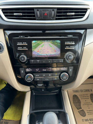 2016 Nissan Rogue SV