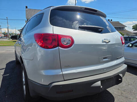 2012 Chevrolet Traverse LS
