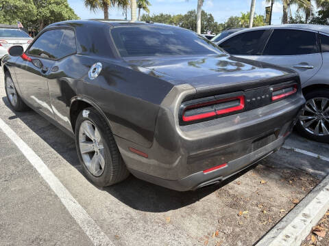 2016 Dodge Challenger SXT