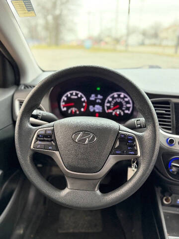 2019 Hyundai Accent SE