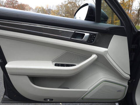 2018 Porsche Panamera Turbo