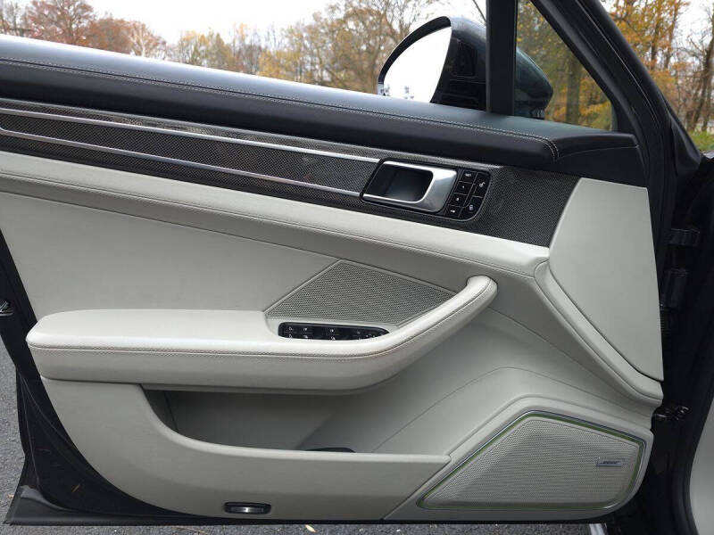 2018 Porsche Panamera Turbo