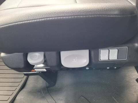 2025 Freightliner M2 106