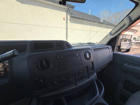 2014 Ford E-Series E-250