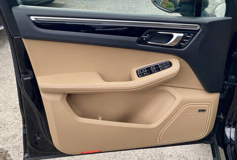 2017 Porsche Macan S