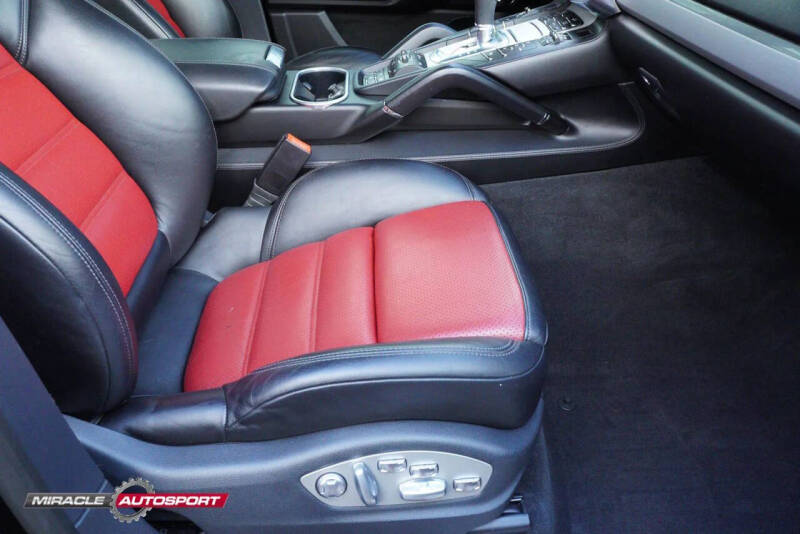 2018 Porsche Cayenne GTS