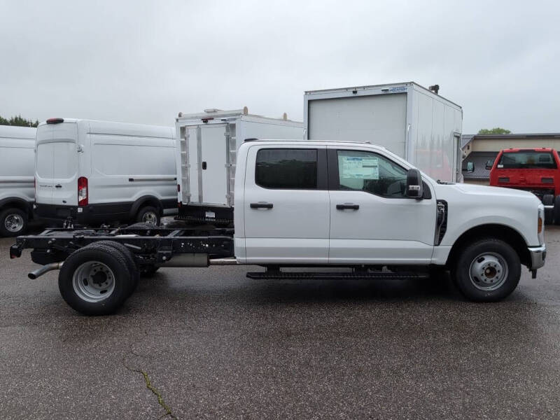 2025 Ford F-350 Super Duty XL