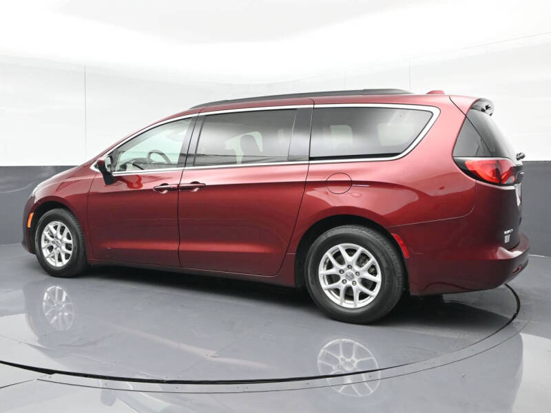 2020 Chrysler Voyager LXi