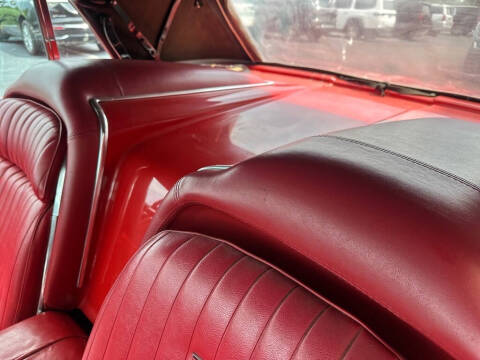 1964 Ford Thunderbird