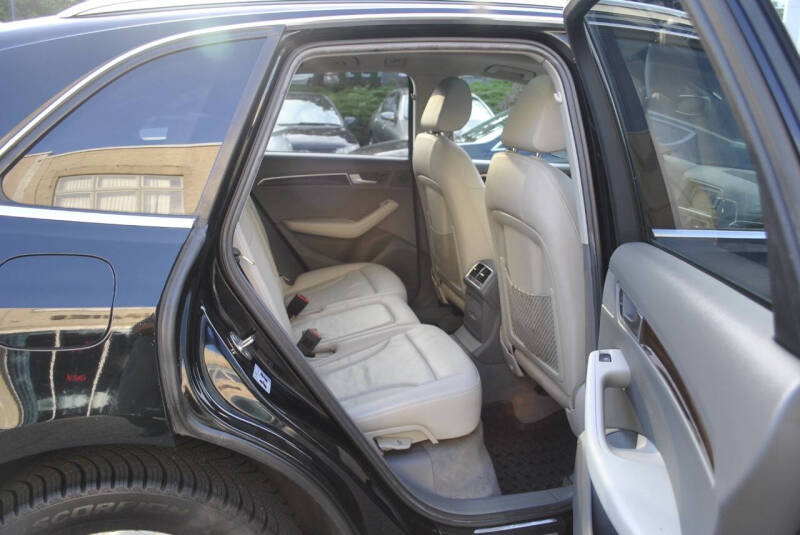 2012 Audi Q5 3.2 quattro Premium Plus