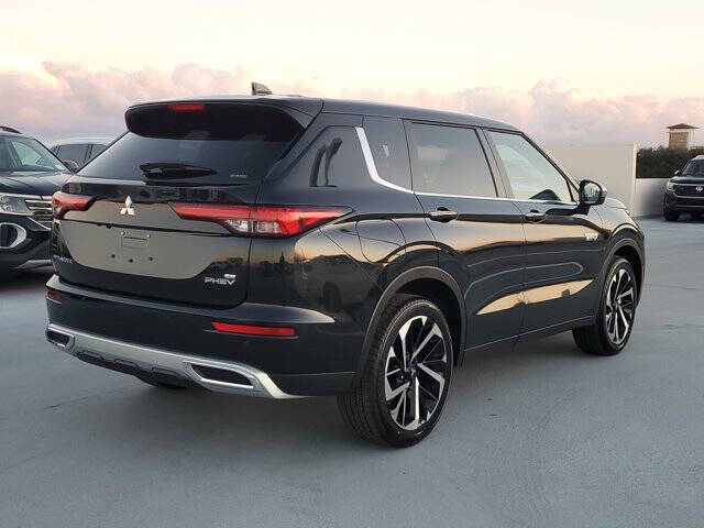 2025 Mitsubishi Outlander PHEV SE
