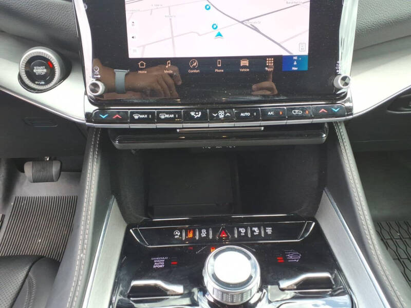 2024 Jeep Wagoneer Carbide