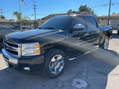 2011 Chevrolet Silverado 1500 for sale at JR'S AUTO SALES in Pacoima CA
