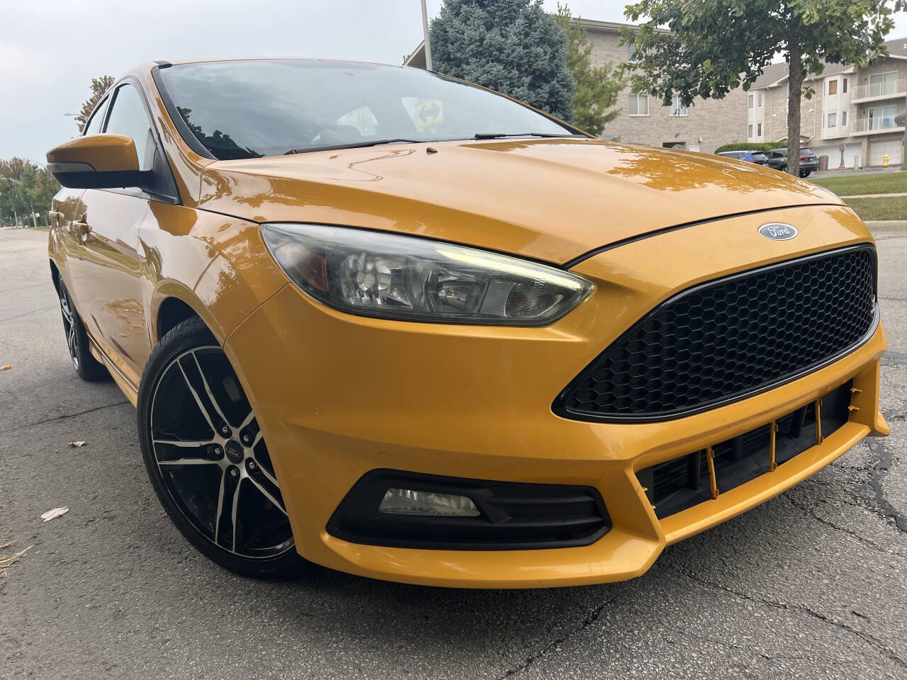 2016 Ford Focus ST 4dr Hatchback's photo