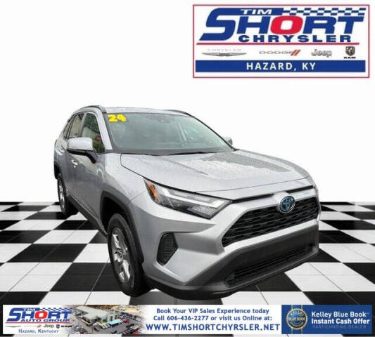 2024 Toyota RAV4 XLE's photo