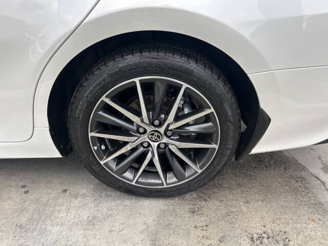 2023 Toyota Camry Hybrid XLE