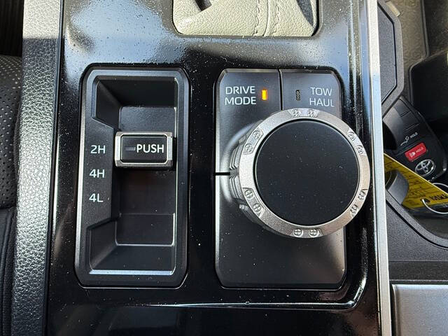 2025 Toyota Sequoia SR5