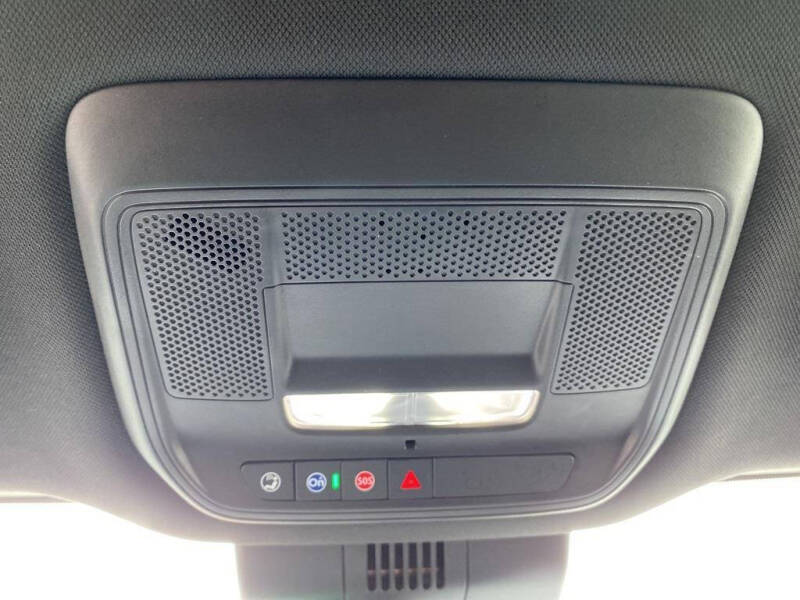 2025 Chevrolet Silverado EV LT